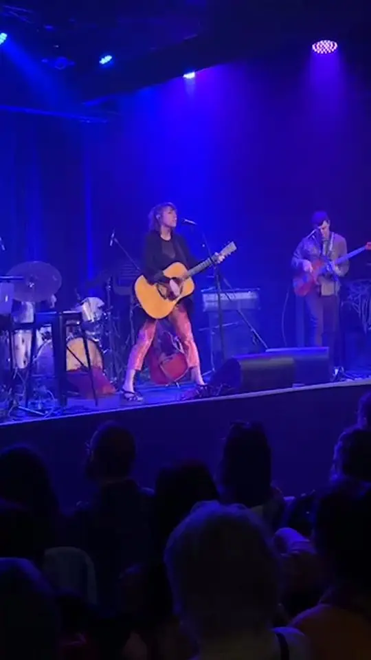 ‘Far Away’ live ✨ 

We're thrilled to present the 20th Anniversary Tour: Martha Wainwright @martha.wainwright - to celebrate the anniversary of her seminal debut studio album - at @thebookinghall Dover on Friday 29th August.

Twenty years ago, Martha Wainwright stepped out of her family’s illustrious shadow and announced herself to the world with her stunning debut album ‘Martha Wainwright’. Featuring ‘Bloody Mother Fucking Asshole’, a song about her father, ‘Factory’ and ‘When The Day Is Short’, it immediately proved she was a major talent.

“20 years ago my life as an artist took shape when my first record was released,” Martha recalls. “In many ways that record defined me, as well as launched me into a now over 20 year long career that has made me who I am. It was after 10 years of playing in bars, making cassettes and EPs to sell at my shows, singing backup for my brother Rufus, falling in love and out of love, practising, writing, singing until I could barely sing anymore, partying, playing with musicians and listening to great artists, working with my ex-husband in the studio for 2 years, all that created this first record.”

“20 years later, with 6 other albums under my belt, 2 kids and a career that is chugging along, I can safely say my first record paved my way forward. This tour features great musicians, where I’ll play the record in its entirety as well as a few new songs – there’s no 48 year old me without the 28 year old me.”

Martha Wainwright is a Canadian singer-songwriter and musician. She has released seven critically-acclaimed studio albums. Wainwright is the daughter of musicians Kate McGarrigle and Loudon Wainwright III and the younger sister of singer–composer Rufus Wainwright. Her live performances have received critical praise, with The Telegraph writing that her concerts “leave in no doubt that she is a singular star.”

On May 23rd, [PIAS] will release this album on vinyl for the very first time. This classic debut will also be released on CD and digital, with extra tracks and a bonus disc that features 14 rarities and alternate versions.

Tickets via https://bit.ly/MeltingVinylTickets
@meltingvinylbrighton

#folkmusic